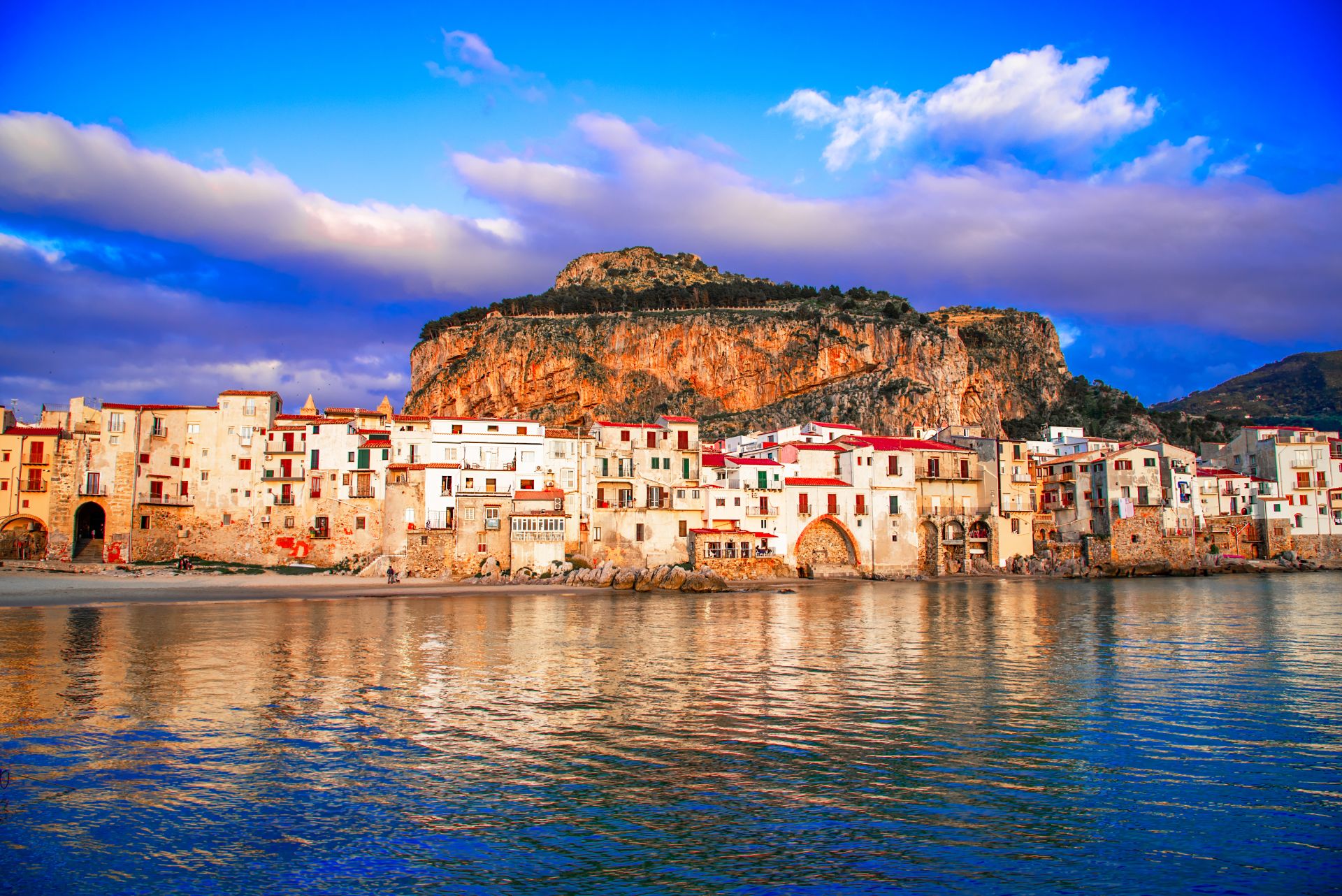 Cefalu-Sicily-Italy-Ligurian-Sea-and-medieval-city-Cefalu.Province-of-Palermo-Italy