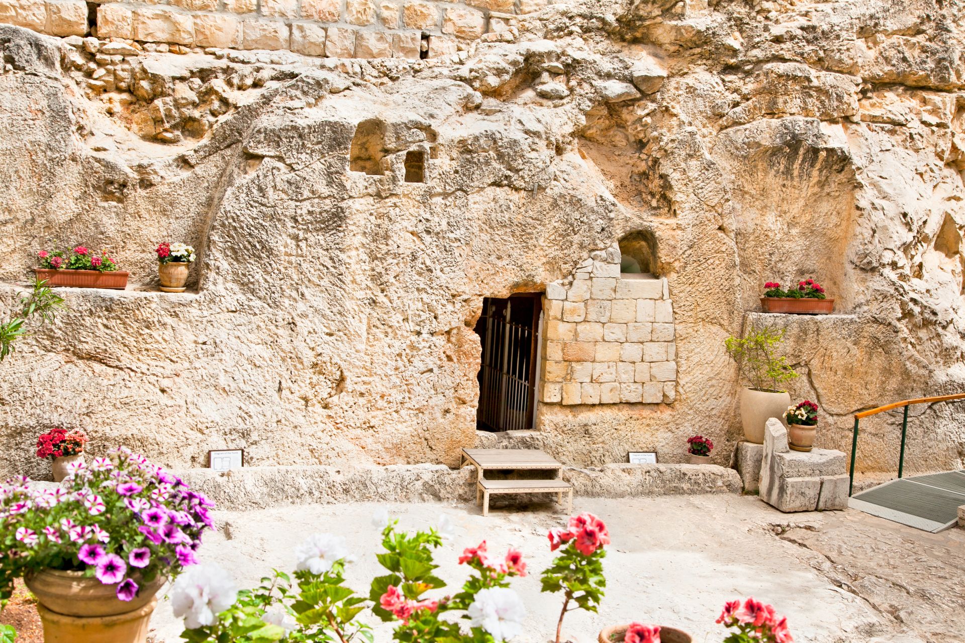 ISRAEL Garden Tomb in Jerusalem, one of two sites proposed as the place of Jesus burial