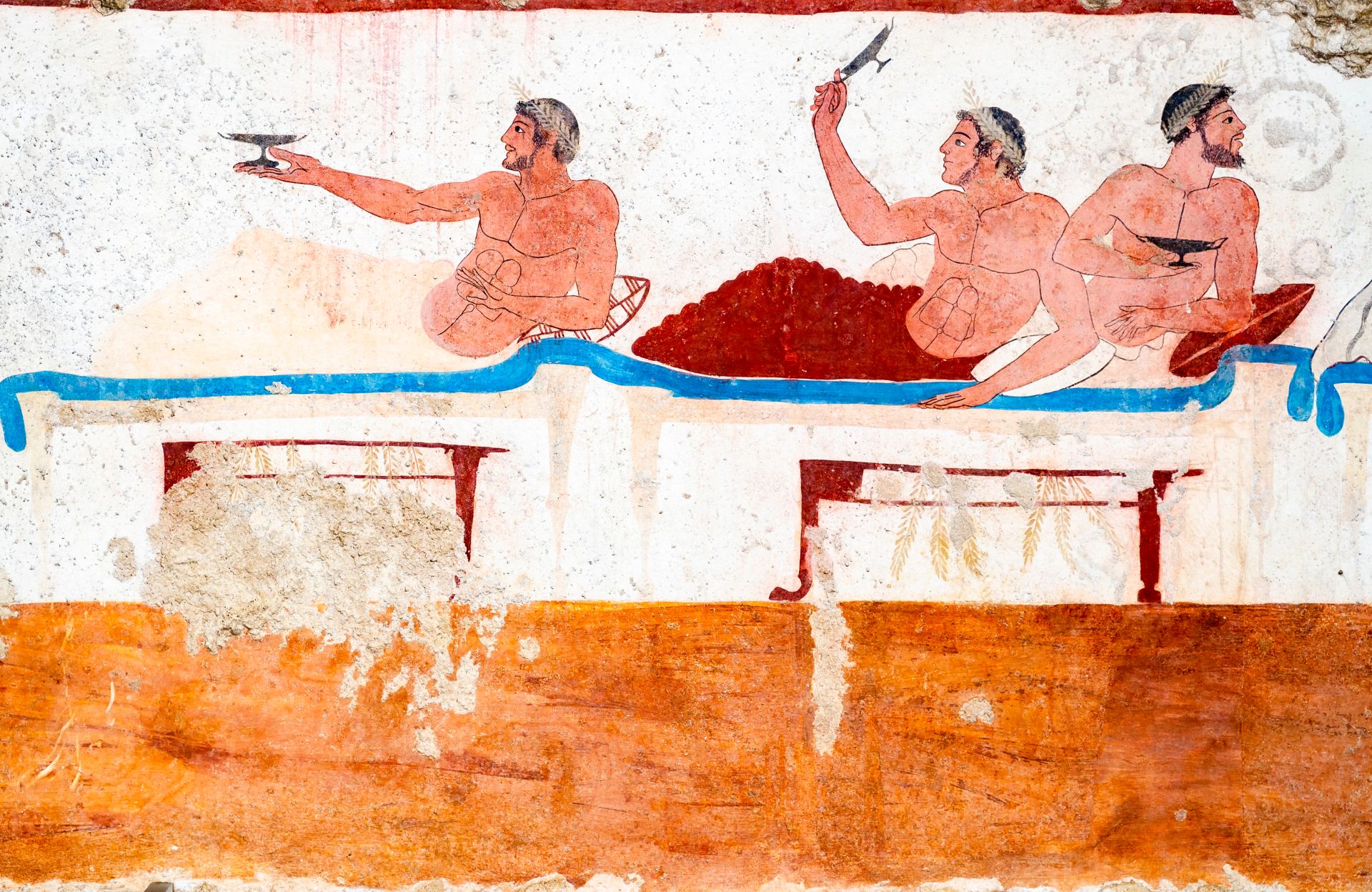 Paestum-ancient-frescoes-in-the-tomb-of-the-diver-Italy