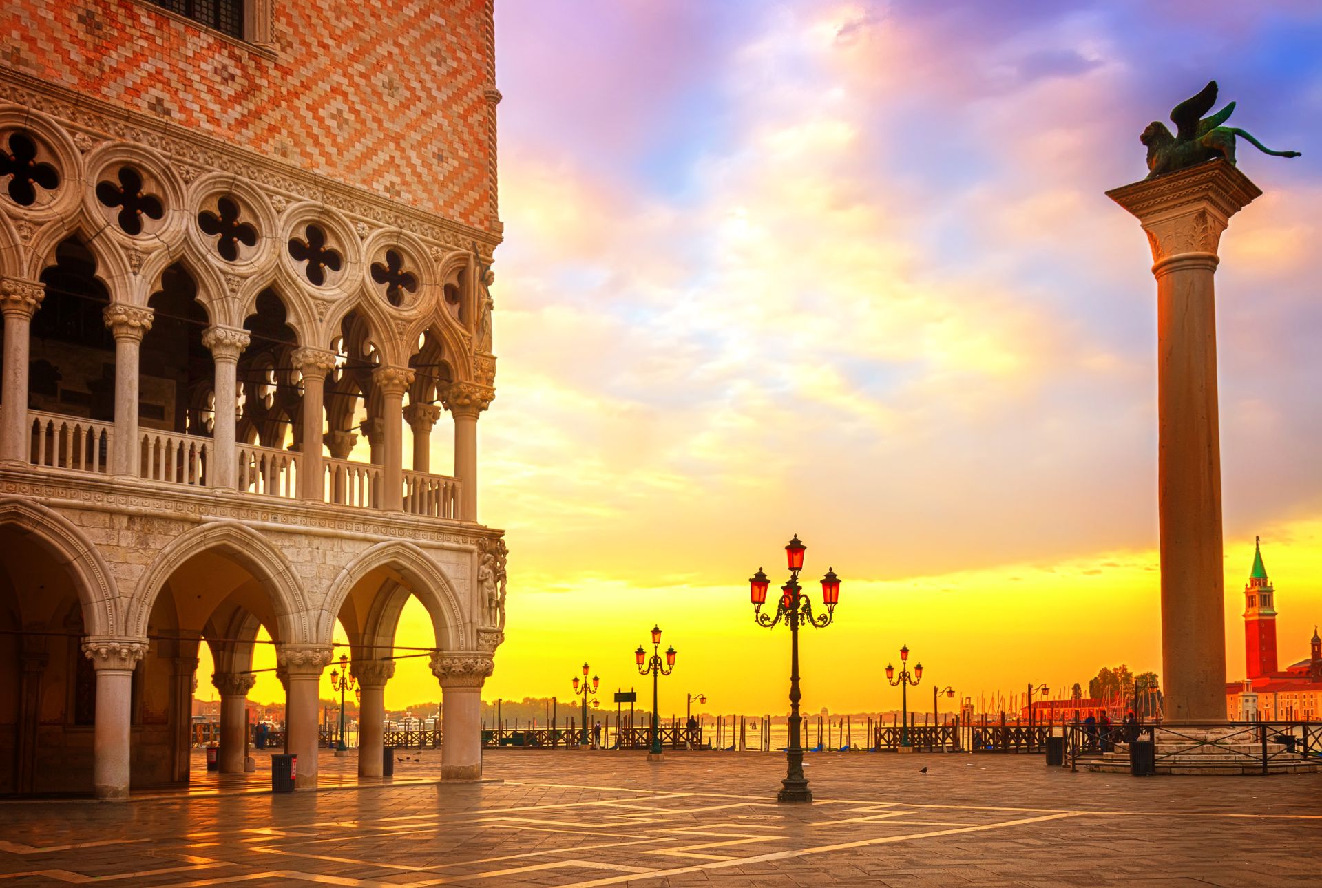 Palazzo-Ducale-Doges-Palace-in-Venice-Italy