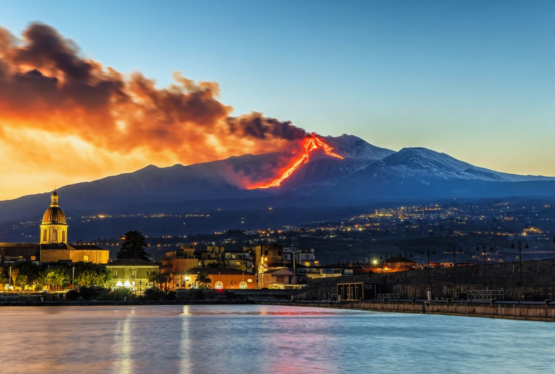 Panorama-of-the-Ionian-coast-of-Etna-during-the-eruption-of-Etna-Italy