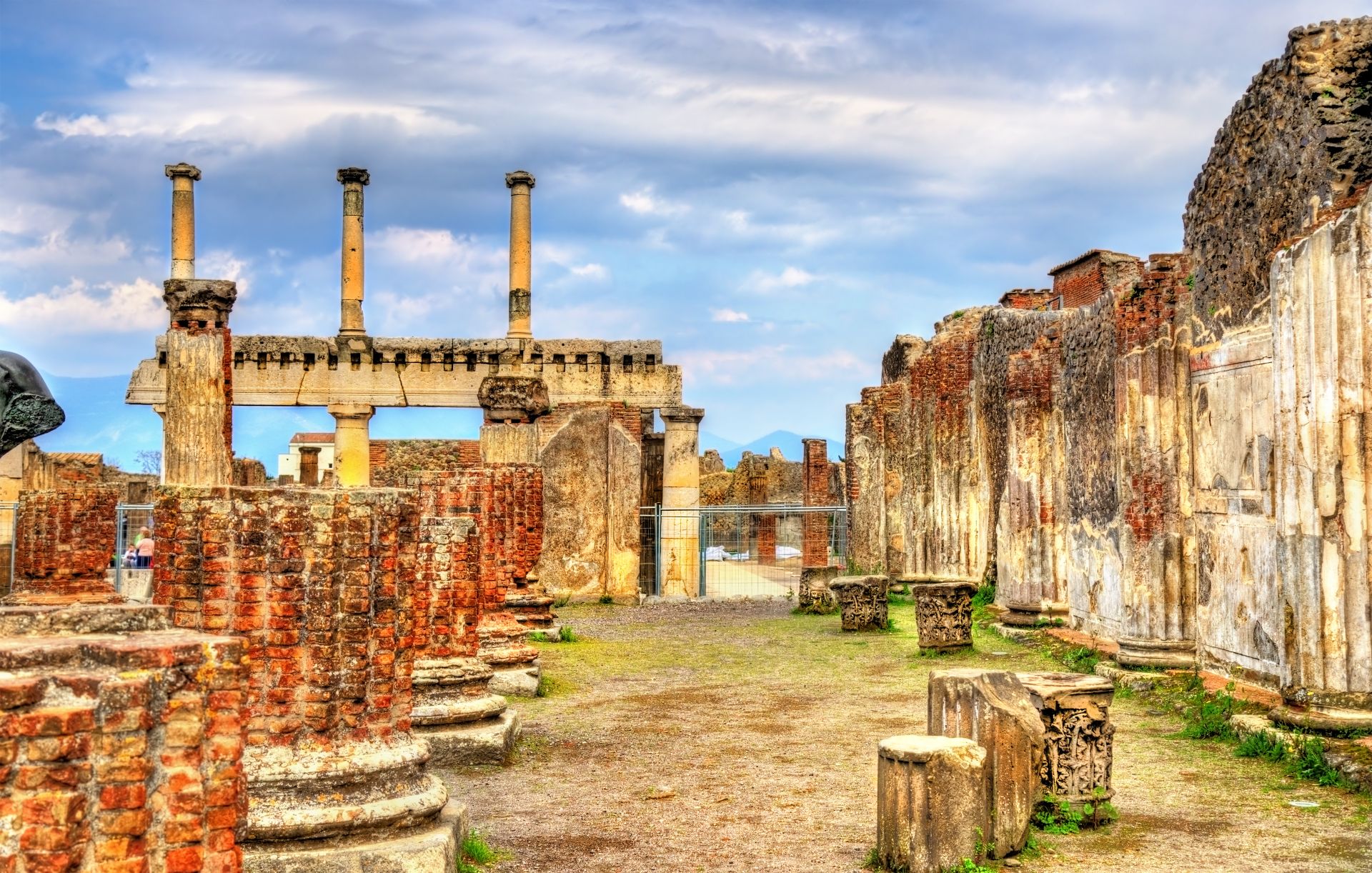 Pompei-forum-Italy
