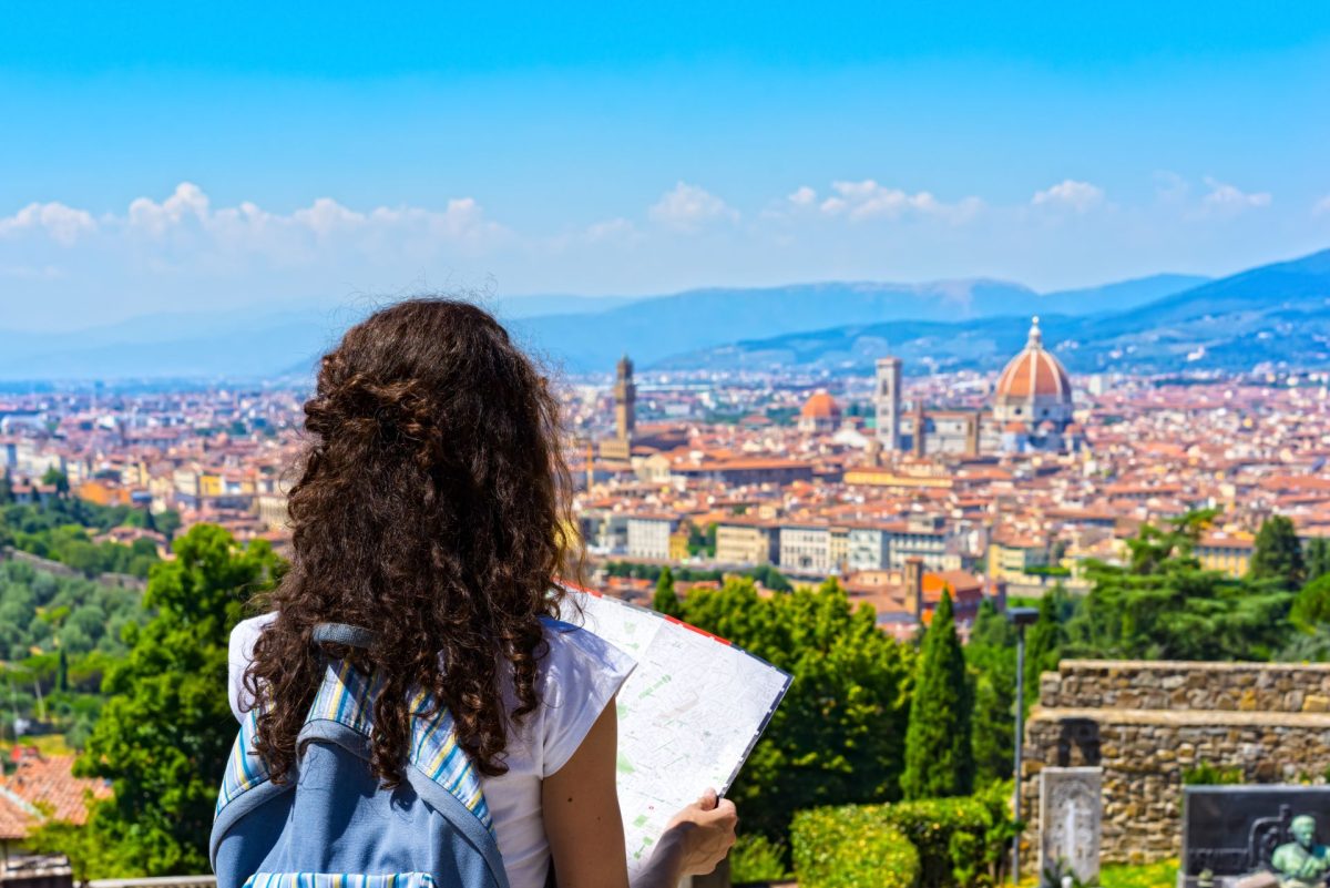 Tourist-View-of-Florence-Italy