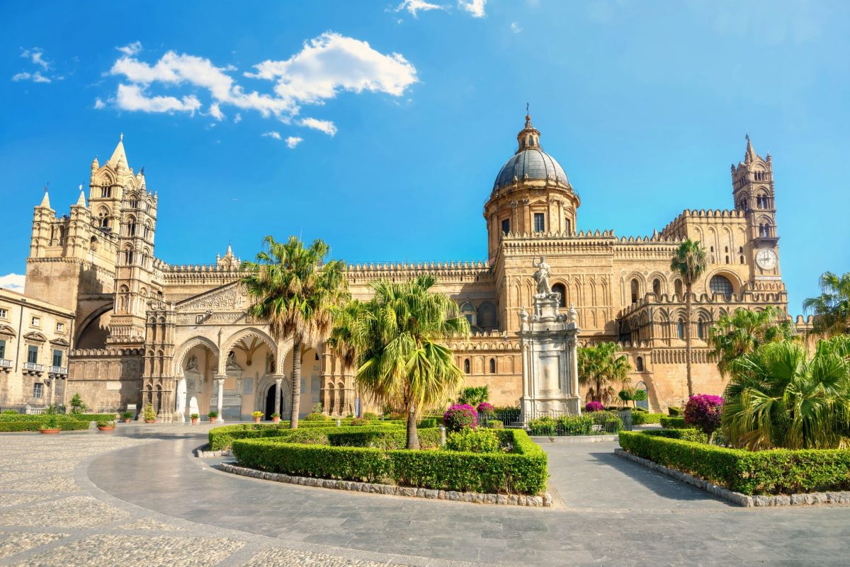 View-of-Palermo-Cathedral-Duomo-di-Palermo.-Palermo-Sicily-Italy