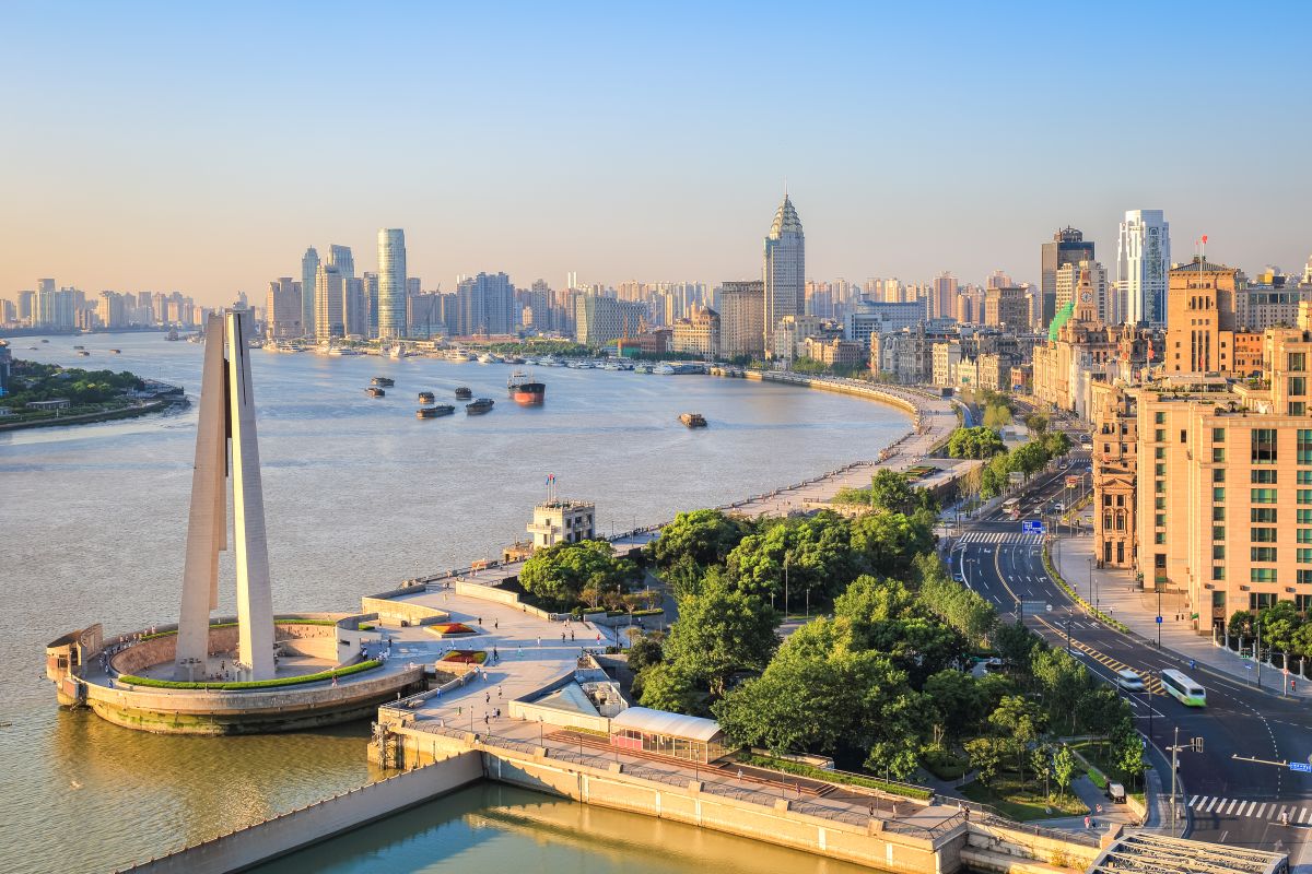 shanghai bund in sunrise